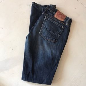 Lucky Brand boot cut dark wash size 2/26